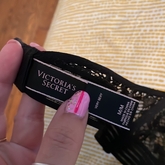 Bralette Bundle (Aerie x 2, VS, Gap & Old Navy) - Picture 8 of 9